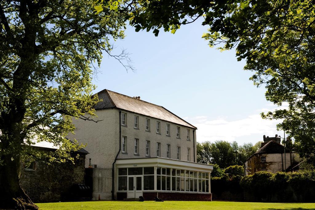 ホテル Ashbrook Arms Townhouse And Restaurant ダロウ 部屋 写真